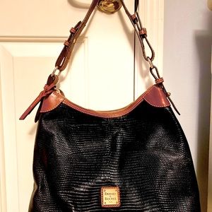🏷Sale Dooney & Bourke Bag Blk/Cranberry Int.